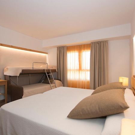 Hotel Yola Алтафула Екстериор снимка